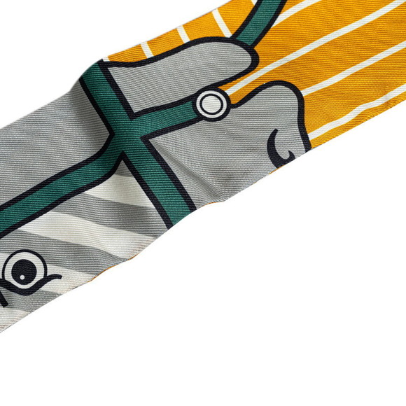 Hermes Twilly All-Over Pattern Scarf Canvas Scarf 222-43970 in Good condition - Picture 3 of 7